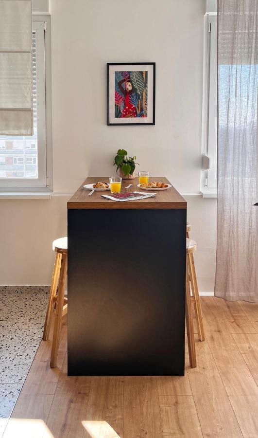 Studio Apartman Siget II ザグレブ エクステリア 写真